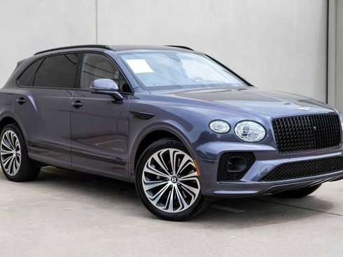 Used 2023 Bentley Bentayga Extended Wheelbase AWD/4WD image 7