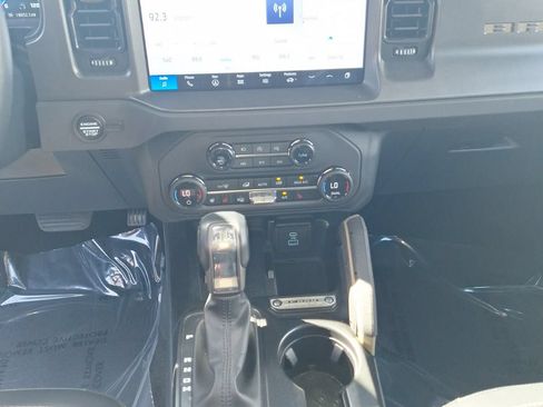 Used 2025 Ford Bronco Badlands AWD/4WD image 13