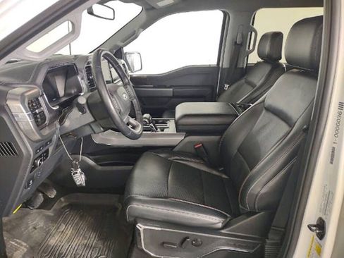 Used 2023 Ford F150 Lariat w/ FX4 Off-Road Package image 3