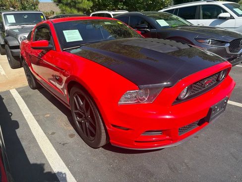 Used 2013 Ford Mustang GT Premium RWD image 2