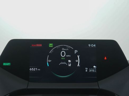 Used 2026 Toyota Prius Plug-In Hybrid image 25