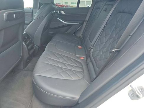 Used 2025 BMW X5 xDrive50e AWD/4WD image 7