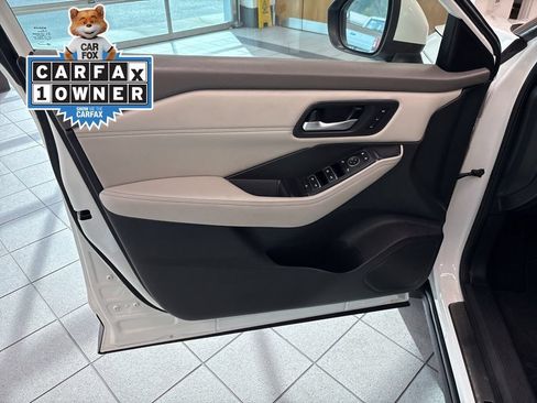 Used 2023 Nissan Rogue SL w/ SL Premium Package AWD/4WD image 13