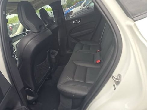 Used 2025 Volvo XC60 B5 Plus AWD/4WD image 13