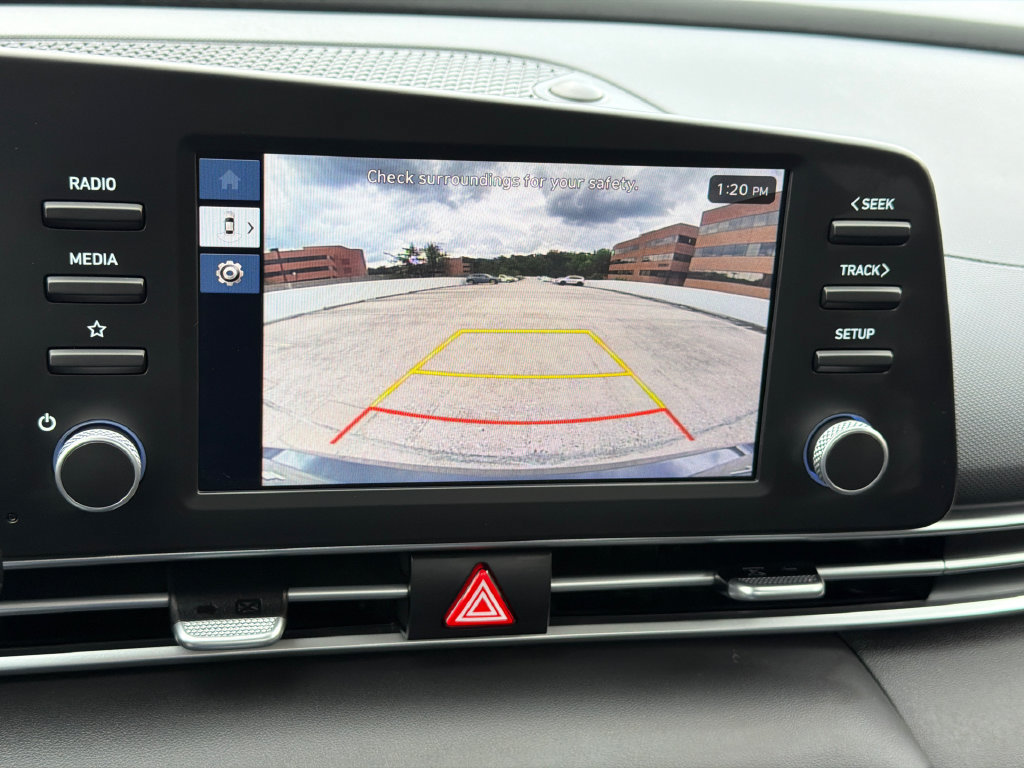Used 2026 Hyundai Elantra SE FWD image 22