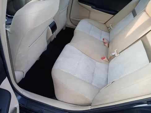 Used 2012 Toyota Camry SE image 12