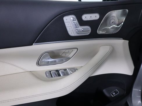 Used 2025 Mercedes-Benz GLE 350 4MATIC image 9