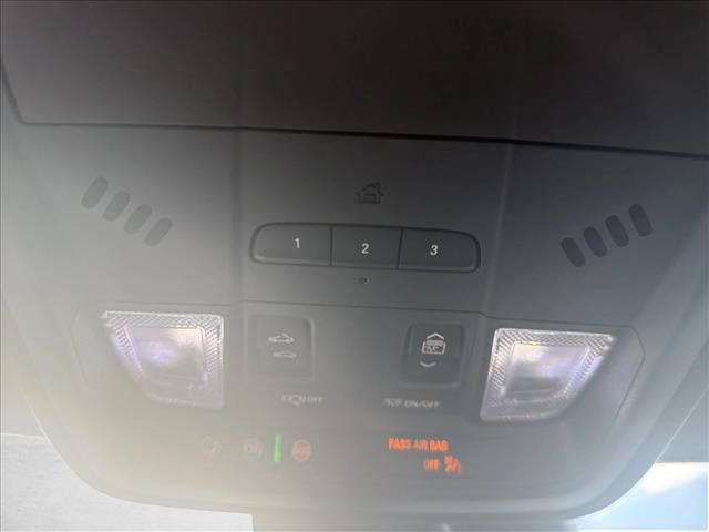 Used 2021 Cadillac XT4 Sport FWD image 16