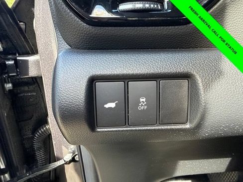 Used 2025 Honda Pilot EX-L image 28