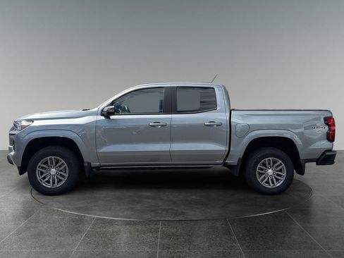 Used 2024 Chevrolet Colorado LT w/ LT Convenience Package II AWD/4WD image 5