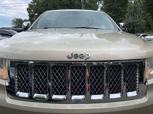 Used 2012 Jeep Grand Cherokee Overland Summit AWD/4WD image 4