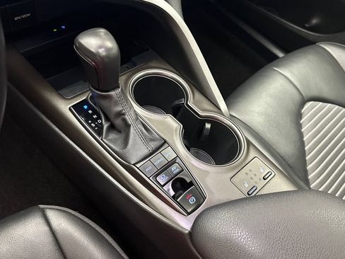 Certified 2023 Toyota Camry SE w/ Cold Weather Package FWD image 13