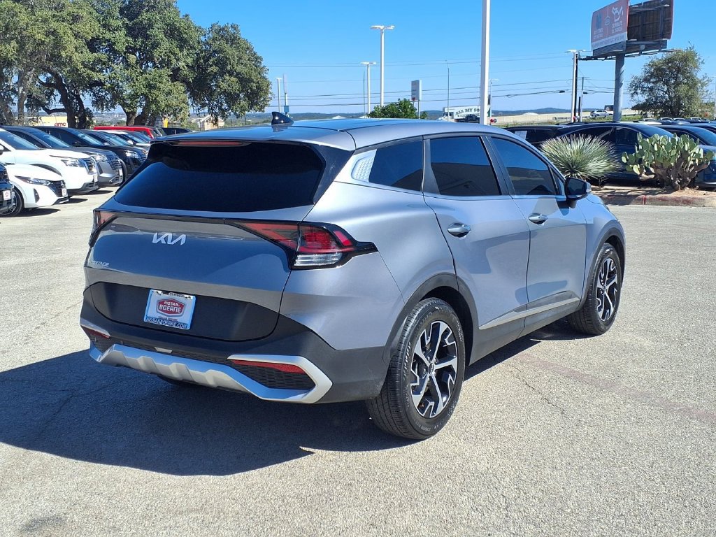 Used 2025 Kia Sportage EX FWD image 5