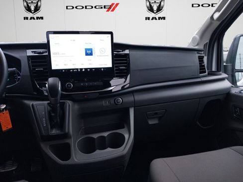 Used 2023 Ford Transit 350 XLT image 10