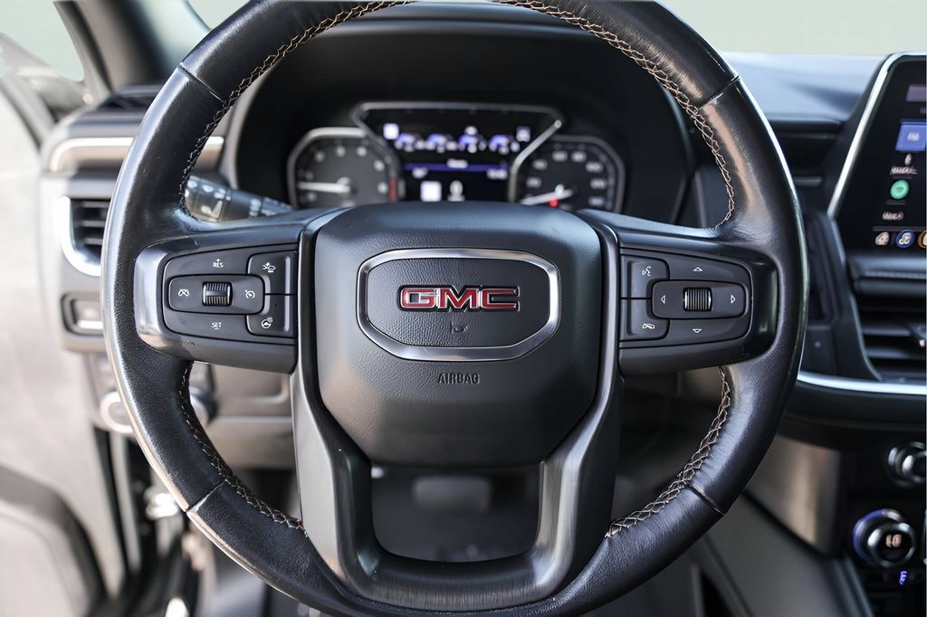 Used 2021 GMC Yukon AT4 w/ Rear Media and Nav Package AWD/4WD image 15