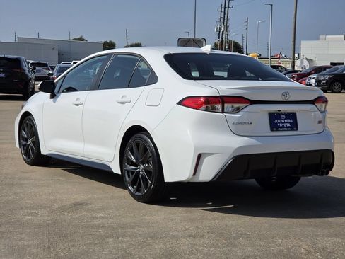 Used 2025 Toyota Corolla SE FWD image 7