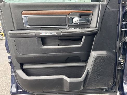 Used 2015 RAM 2500 Laramie w/ Convenience Group image 34
