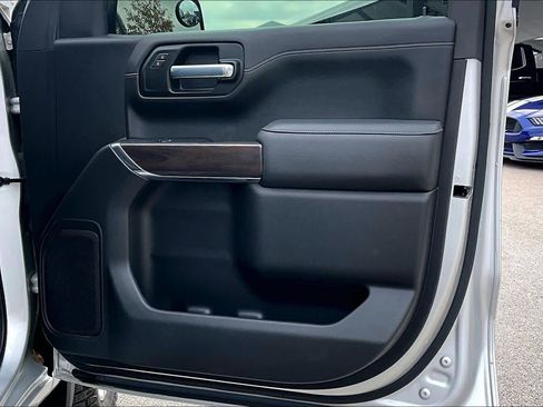 Used 2021 GMC Sierra 1500 SLT image 21