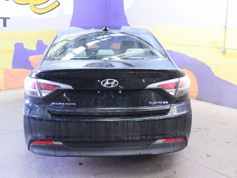 Used 2016 Hyundai Sonata SE image 7