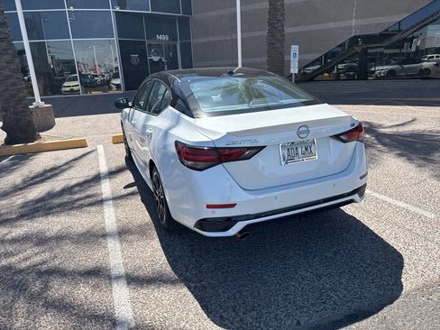 Used 2024 Nissan Sentra SR FWD image 14