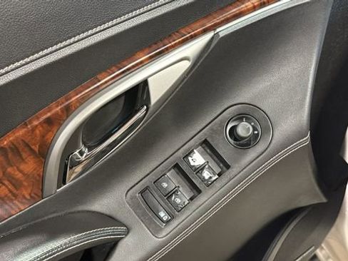 Used 2011 Buick LaCrosse CXL w/ Driver Confidence Package image 27