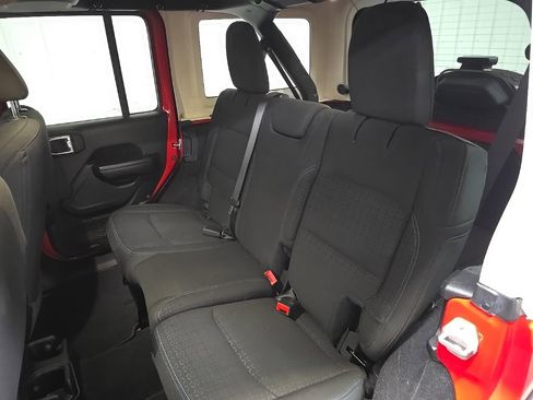 Used 2021 Jeep Wrangler Unlimited Islander image 31