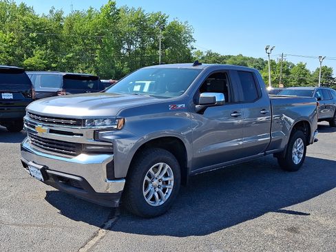 Used 2020 Chevrolet Silverado 1500 LT w/ All-Star Edition AWD/4WD image 3