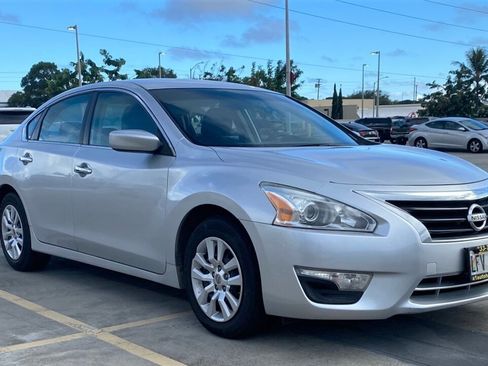 Used 2015 Nissan Altima 2.5 S w/ Power Driver Seat Package image 3