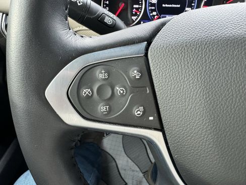 Used 2022 Chevrolet Traverse Premier image 22