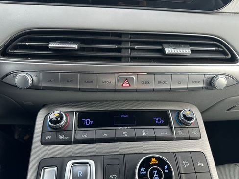 Used 2022 Hyundai Palisade SEL w/ Premium Package image 19