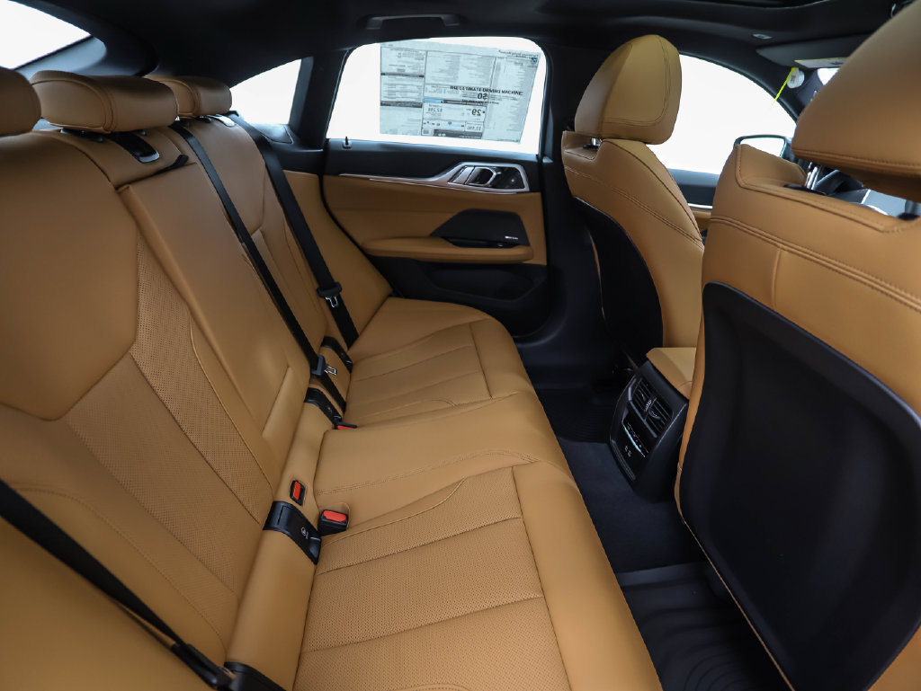 Used 2026 BMW 430i xDrive w/ M Sport Package AWD/4WD image 27