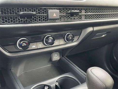 Certified 2023 Honda HR-V LX image 26