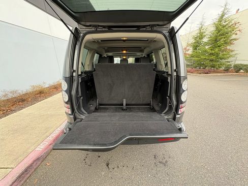 Used 2015 Land Rover LR4 HSE image 26