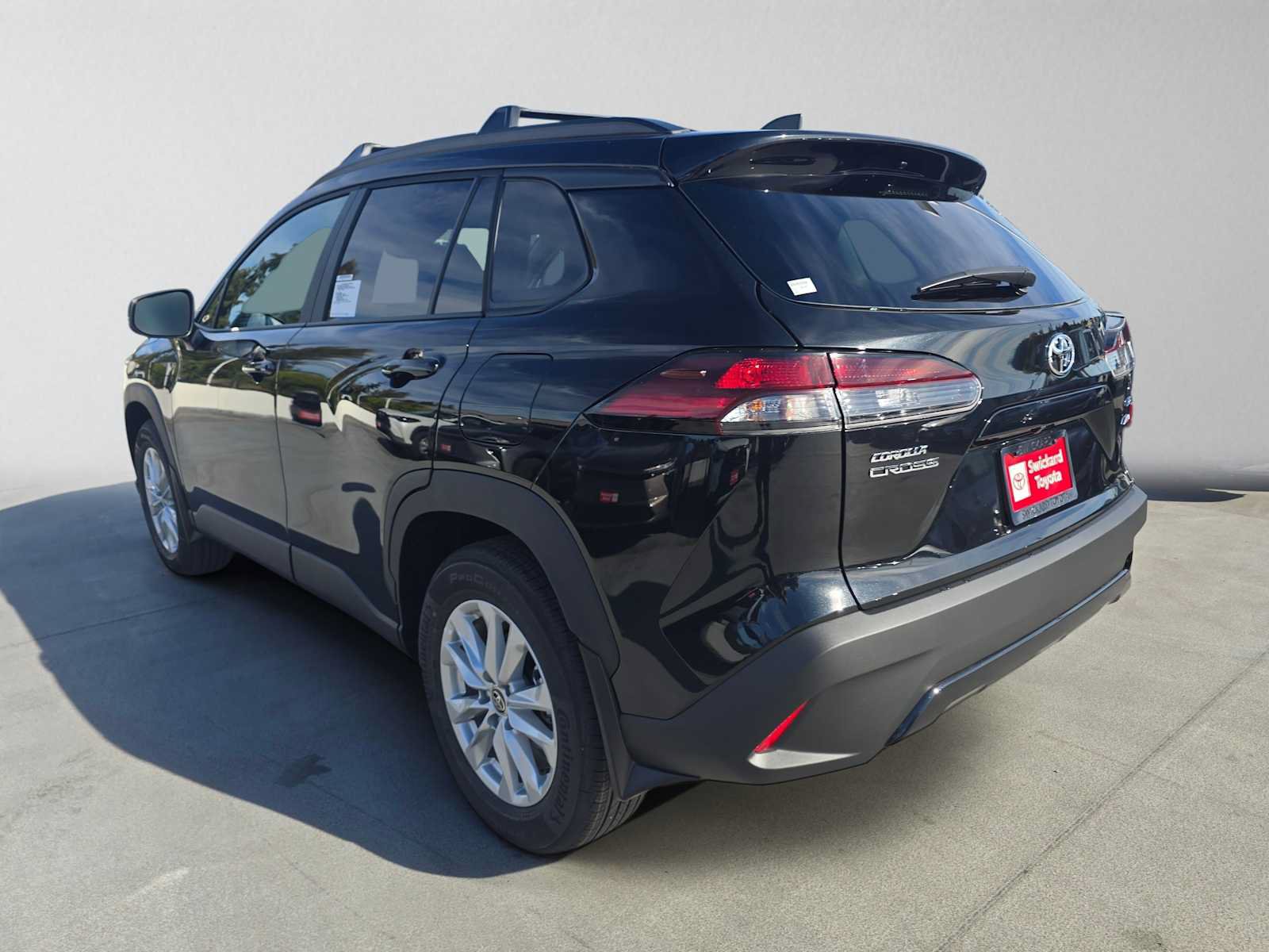 New 2026 Toyota Corolla Cross LE w/ Cold Weather Package AWD/4WD image 5