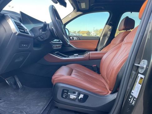 Used 2025 BMW X5 M60i image 12