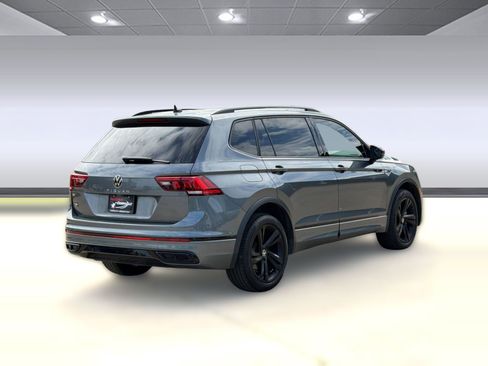 Used 2024 Volkswagen Tiguan SE R-Line image 9