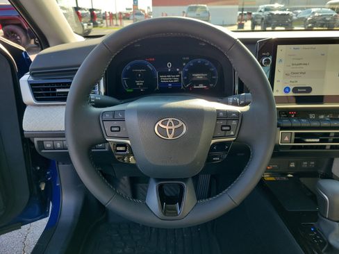 New 2026 Toyota Camry XLE FWD image 21