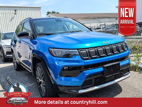 Used 2022 Jeep Compass Limited w/ Elite Group AWD/4WD image 1