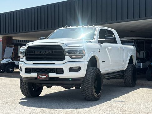 Used 2021 RAM 2500 Laramie w/ Night Edition AWD/4WD image 3