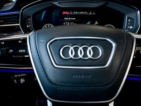 Used 2022 Audi S8 w/ S8 Comfort Plus Package image 33