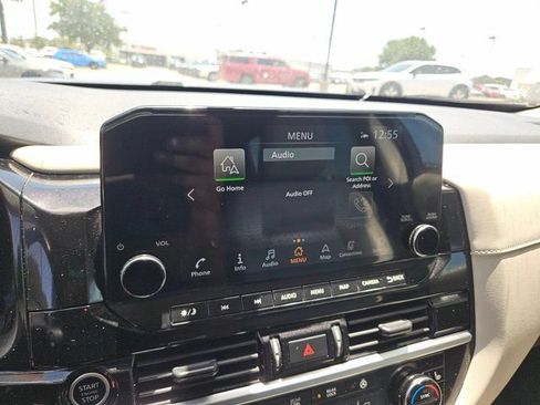 Used 2023 Nissan Pathfinder SL FWD image 20