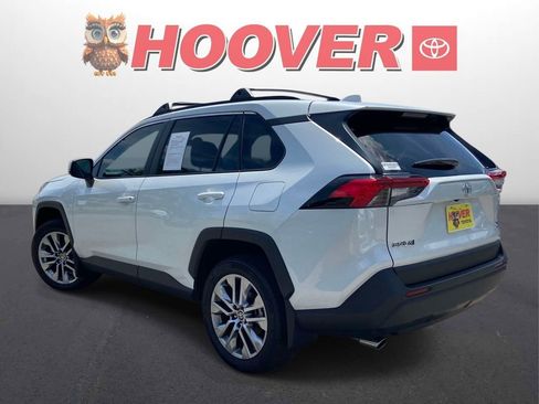 Used 2024 Toyota RAV4 XLE Premium AWD/4WD image 8