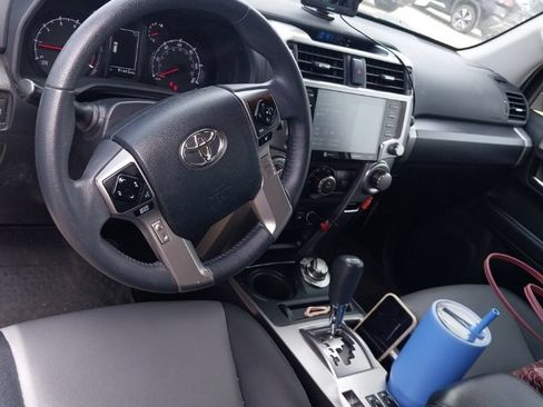 Used 2022 Toyota 4Runner SR5 Premium w/ Moonroof Package AWD/4WD image 10
