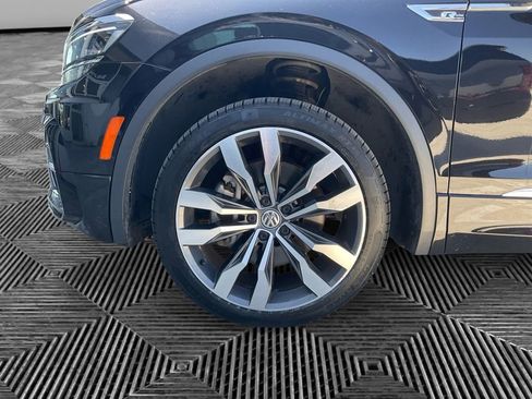 Used 2021 Volkswagen Tiguan SEL Premium R-Line image 36