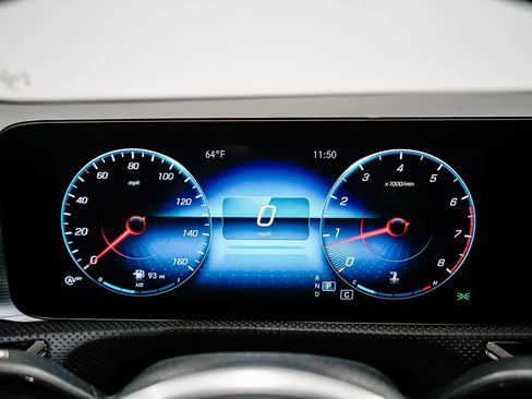 Used 2022 Mercedes-Benz CLA 250 image 25