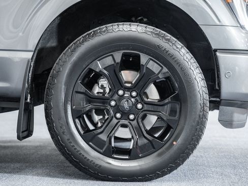 Used 2023 Ford F150 Platinum w/ Max Trailer Tow Package image 19