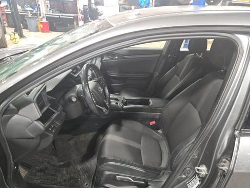 Used 2020 Honda Civic Sport image 12