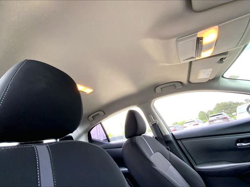 Used 2024 Nissan Sentra SV FWD image 13