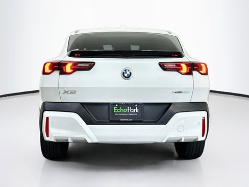 Used 2026 BMW X2 xDrive28i AWD/4WD image 7