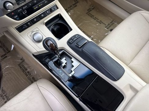 Used 2014 Lexus ES 350 w/ Luxury Package FWD image 21